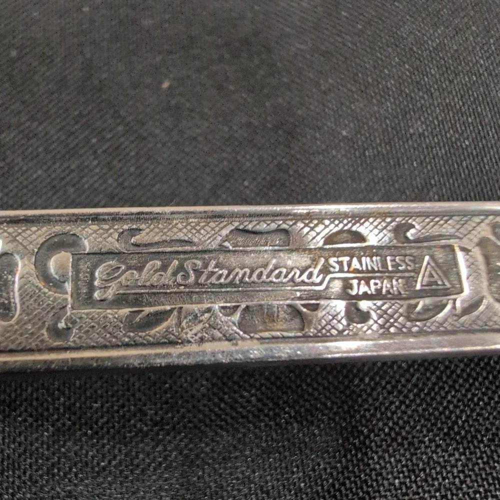 Gold Standard Stainless Japan Slotted Pie Cake Server Floral Handle Silver Tone